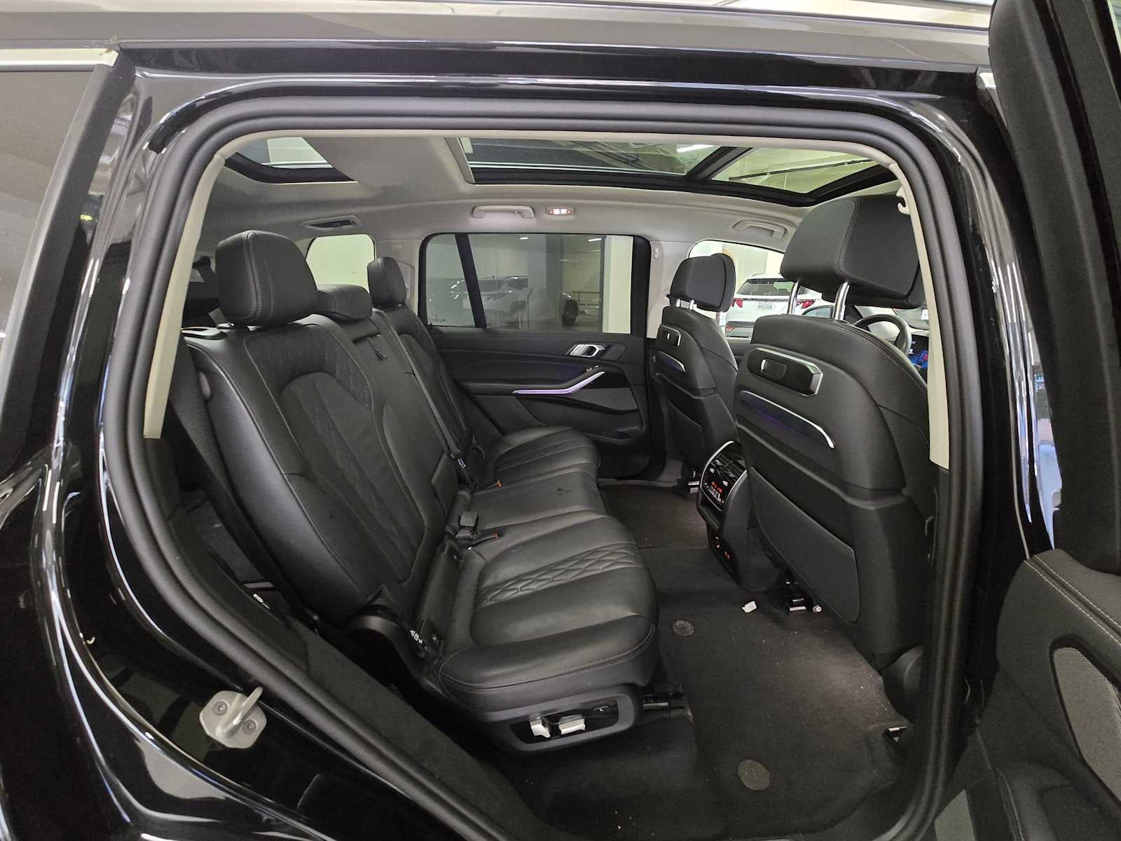 2025 BMW X7 xDrive40i xDrive40i