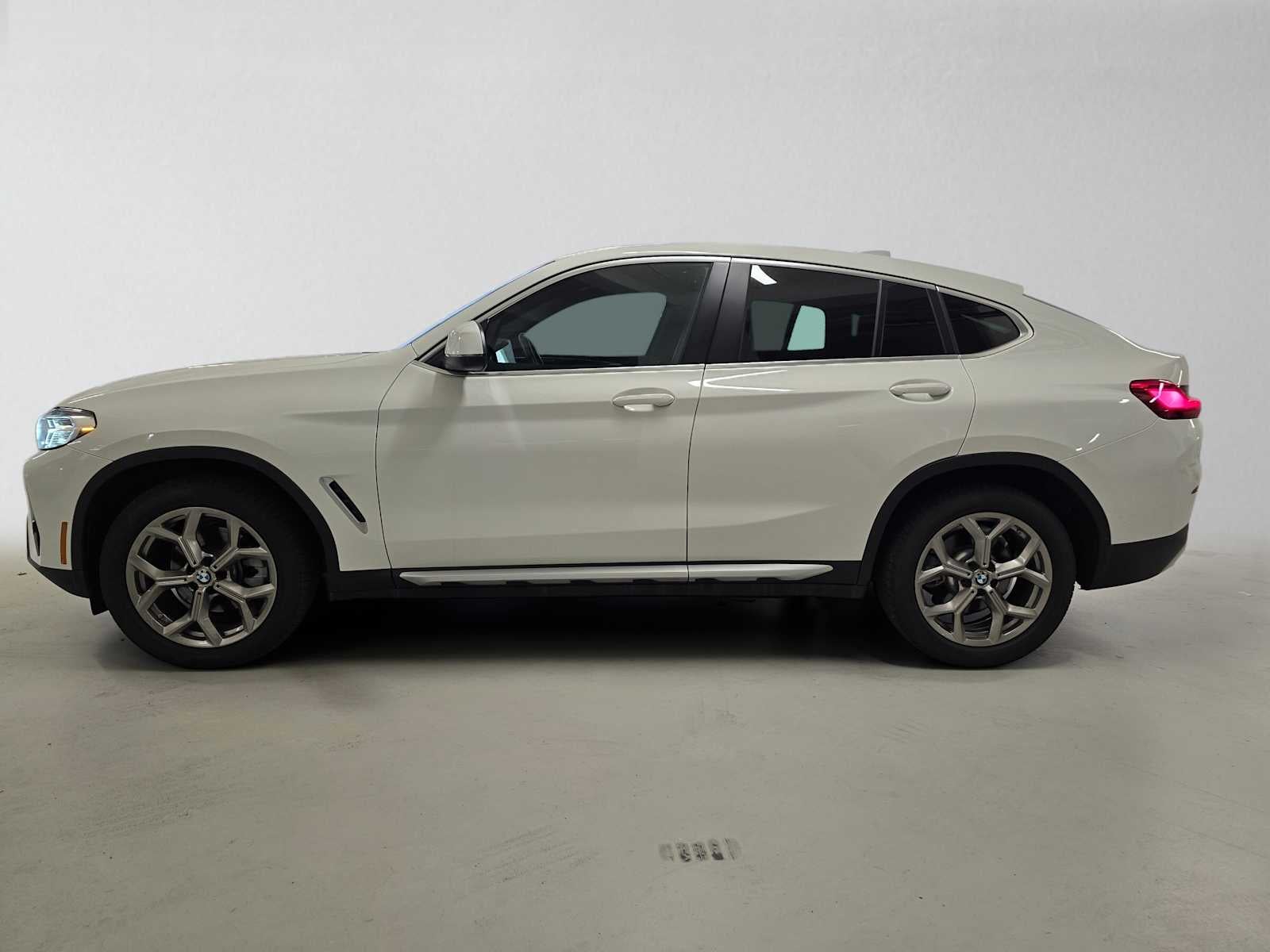 2025 BMW X4 xDrive30i xDrive30i