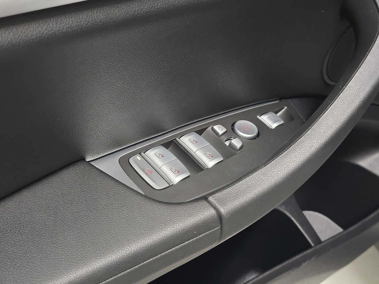2025 BMW X4 xDrive30i xDrive30i