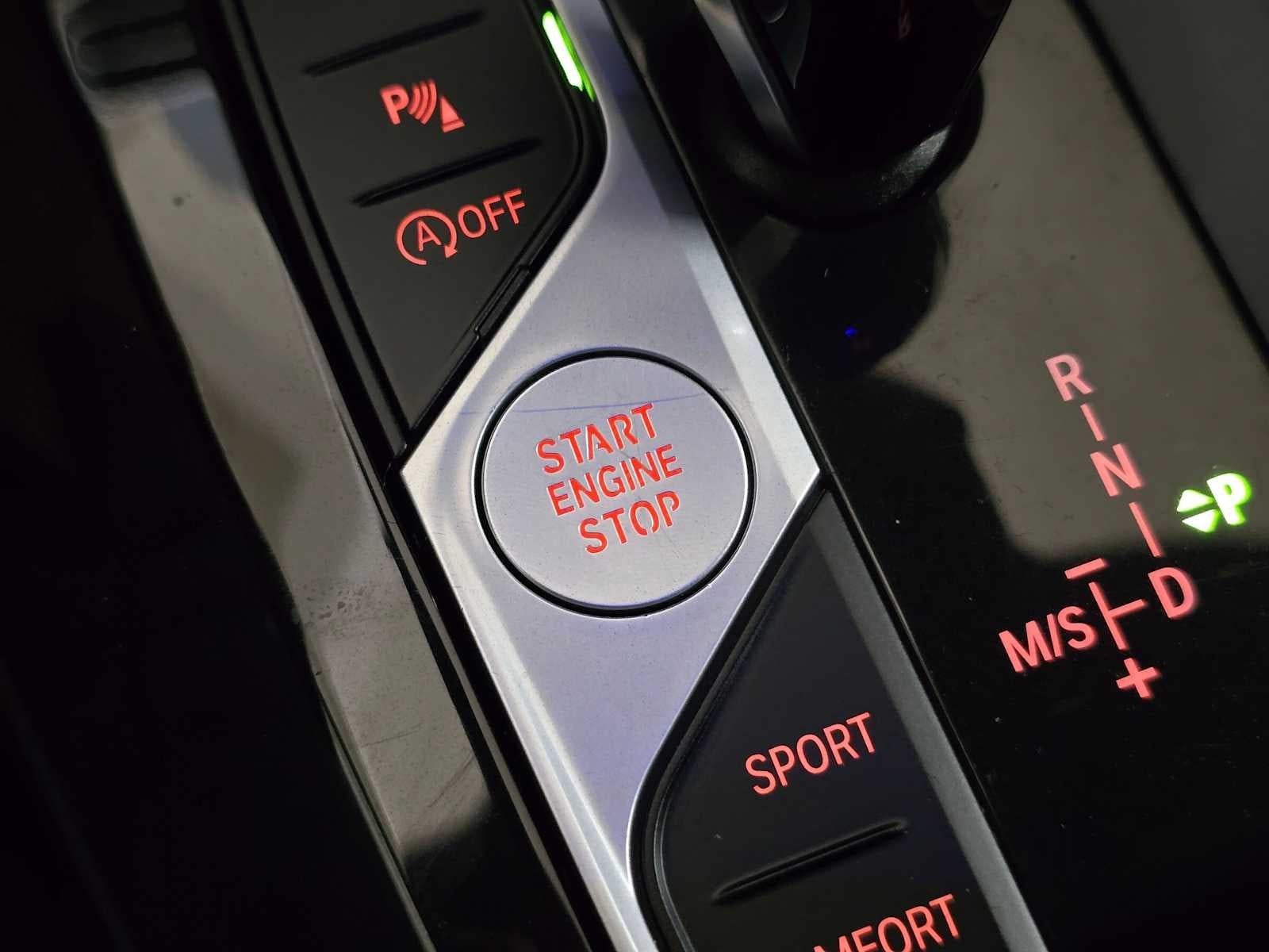 2025 BMW X4 xDrive30i xDrive30i