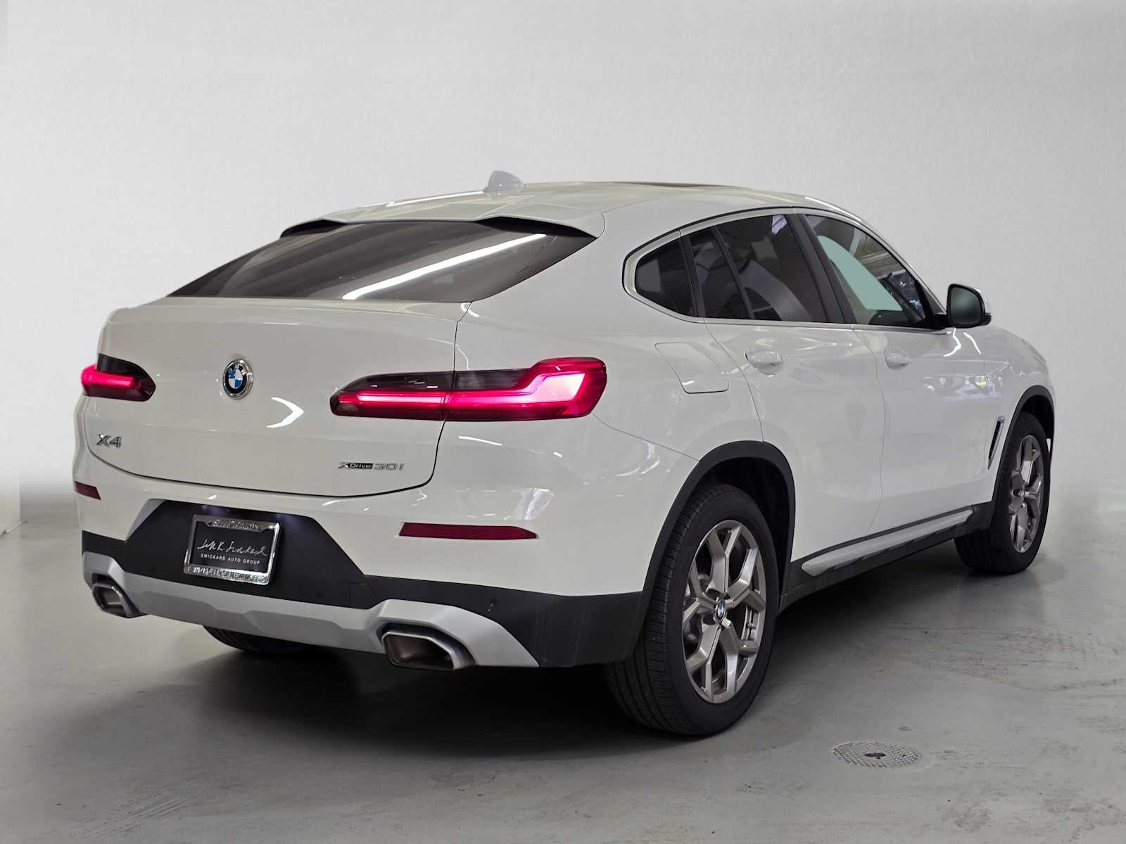 2025 BMW X4 xDrive30i xDrive30i