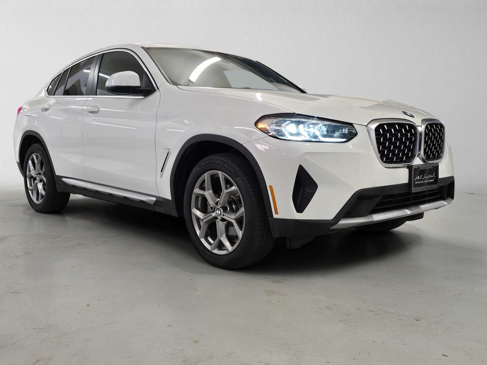 2025 BMW X4 xDrive30i xDrive30i
