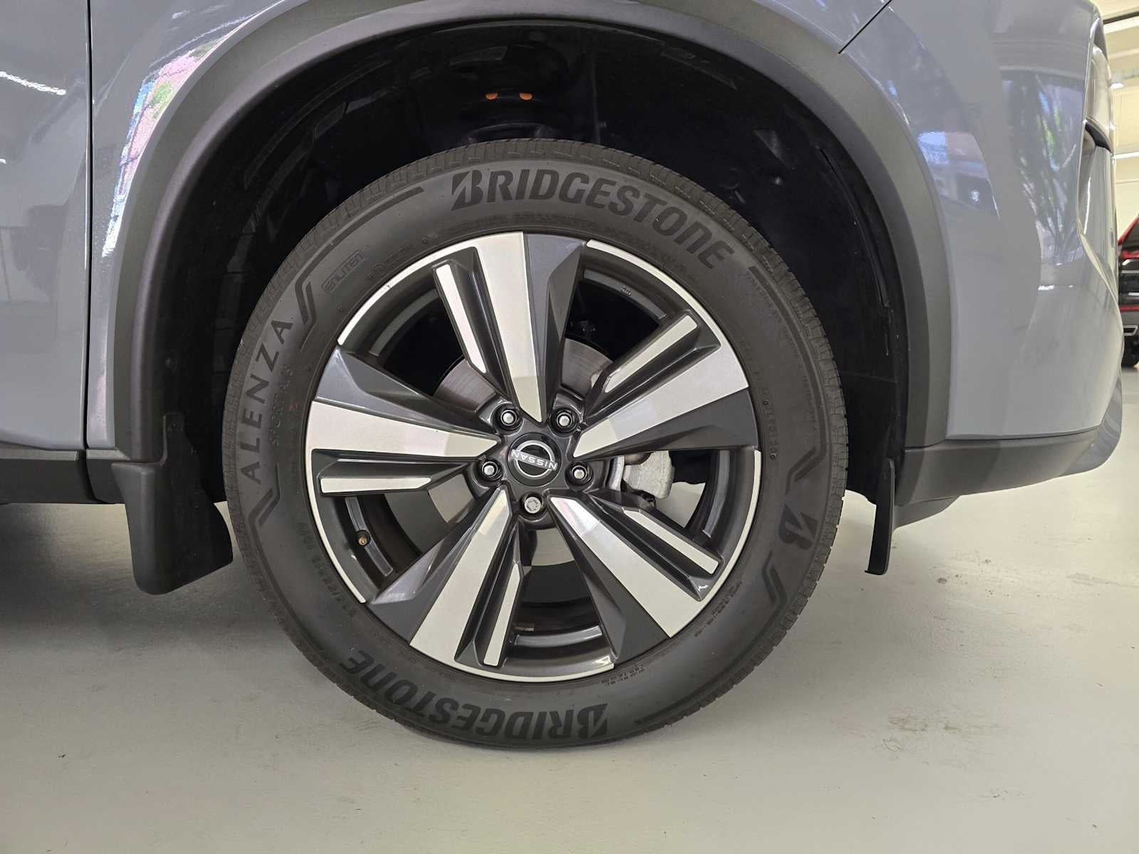 2024 Nissan Rogue SL