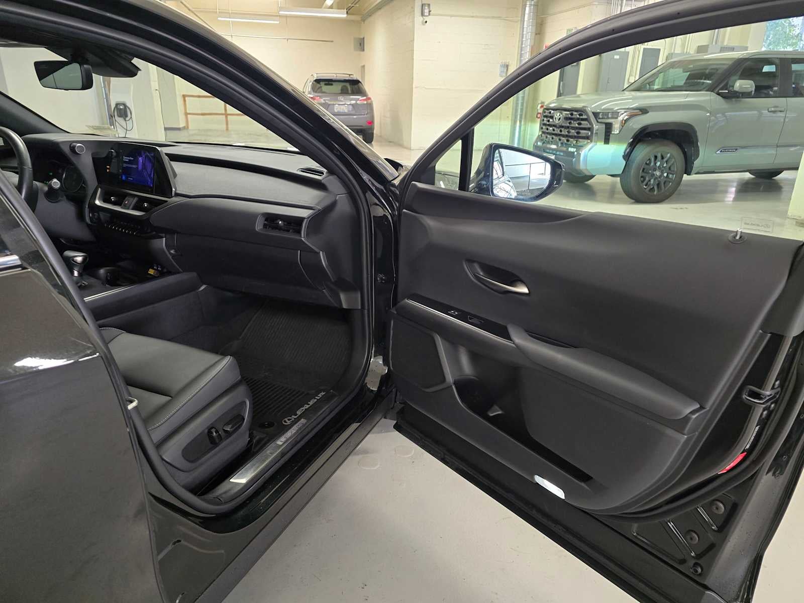 2023 Lexus UX 250h UX 250h