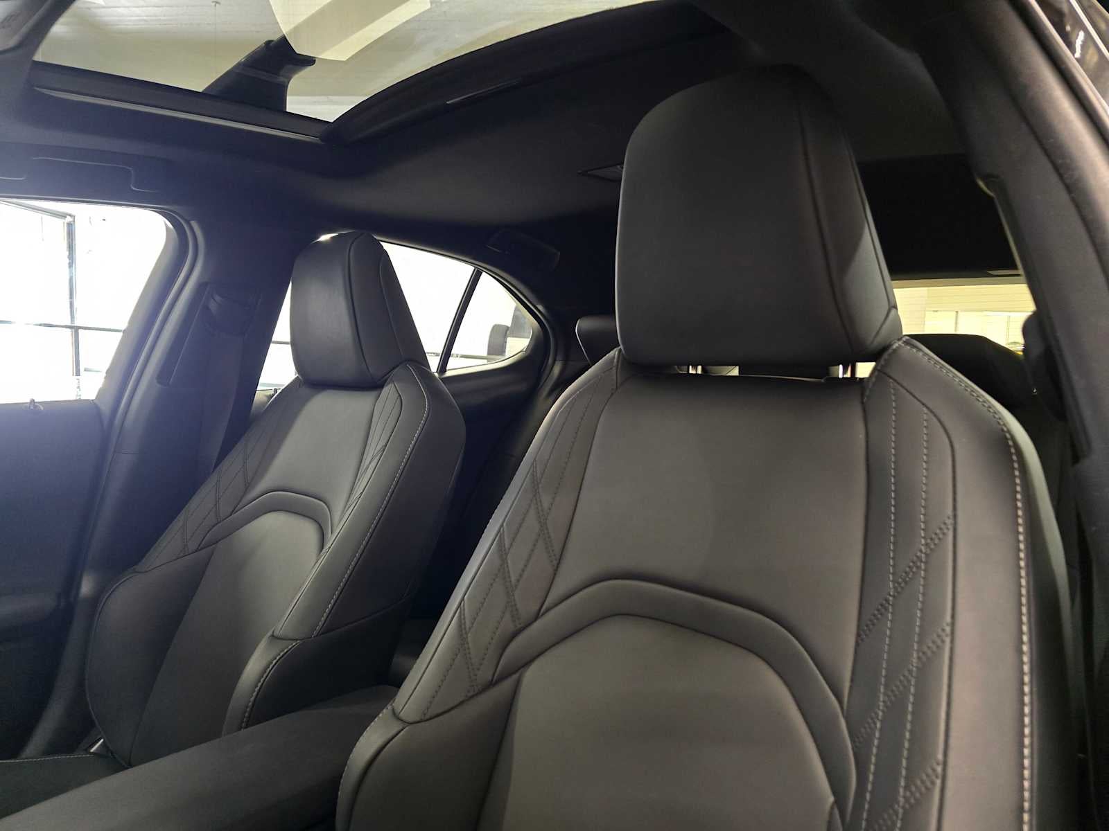 2023 Lexus UX 250h UX 250h