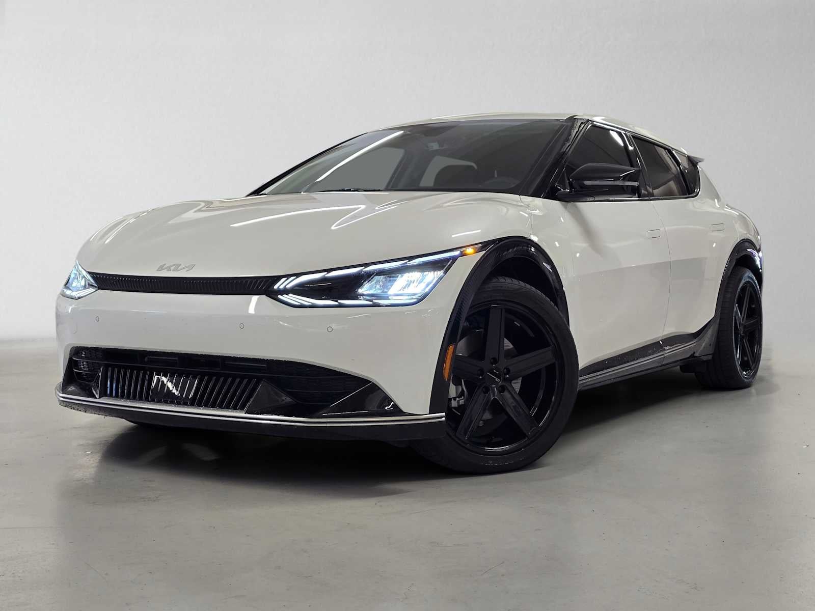 2023 Kia EV6 Wind