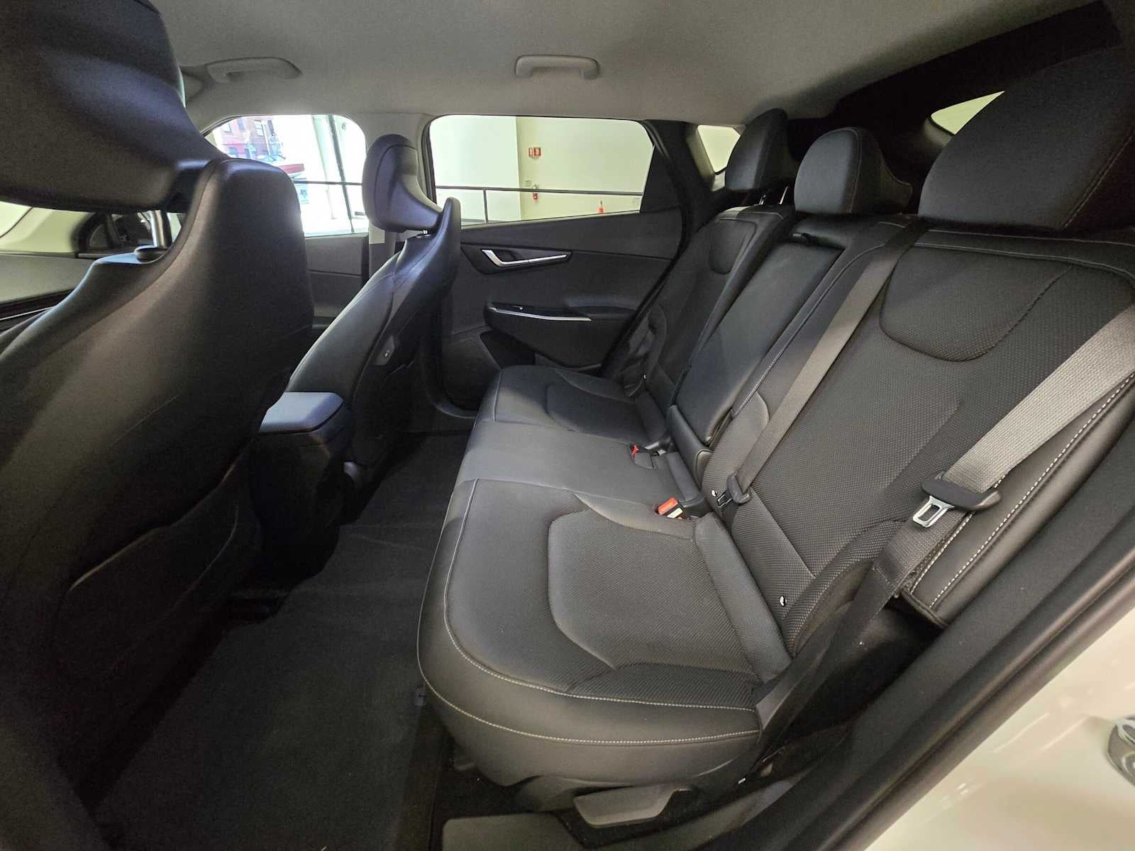 2023 Kia EV6 Wind