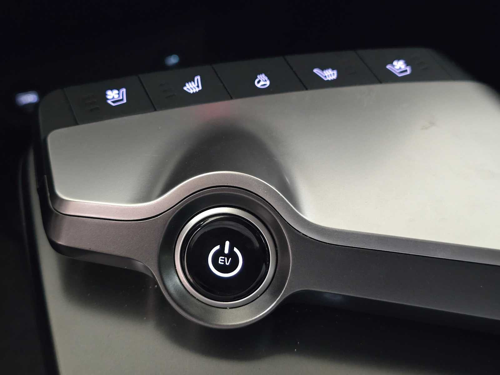 2023 Kia EV6 Wind