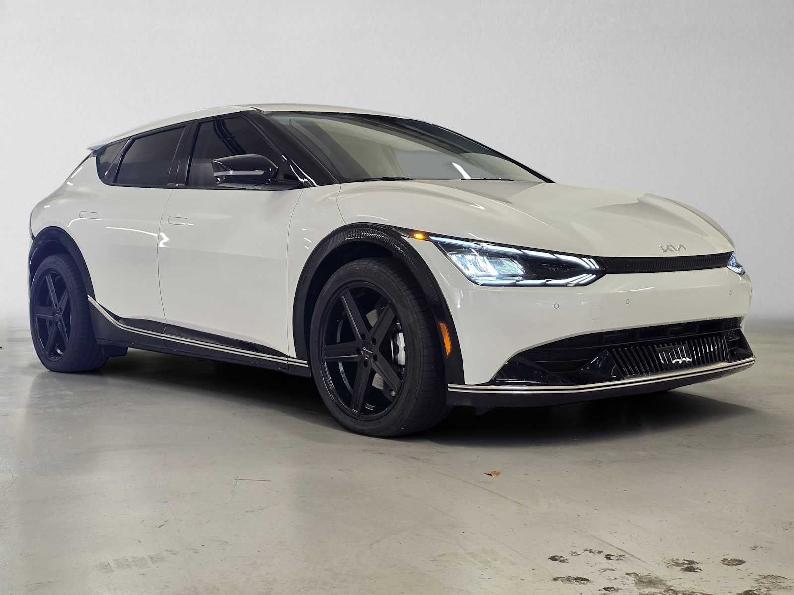 2023 Kia EV6 Wind