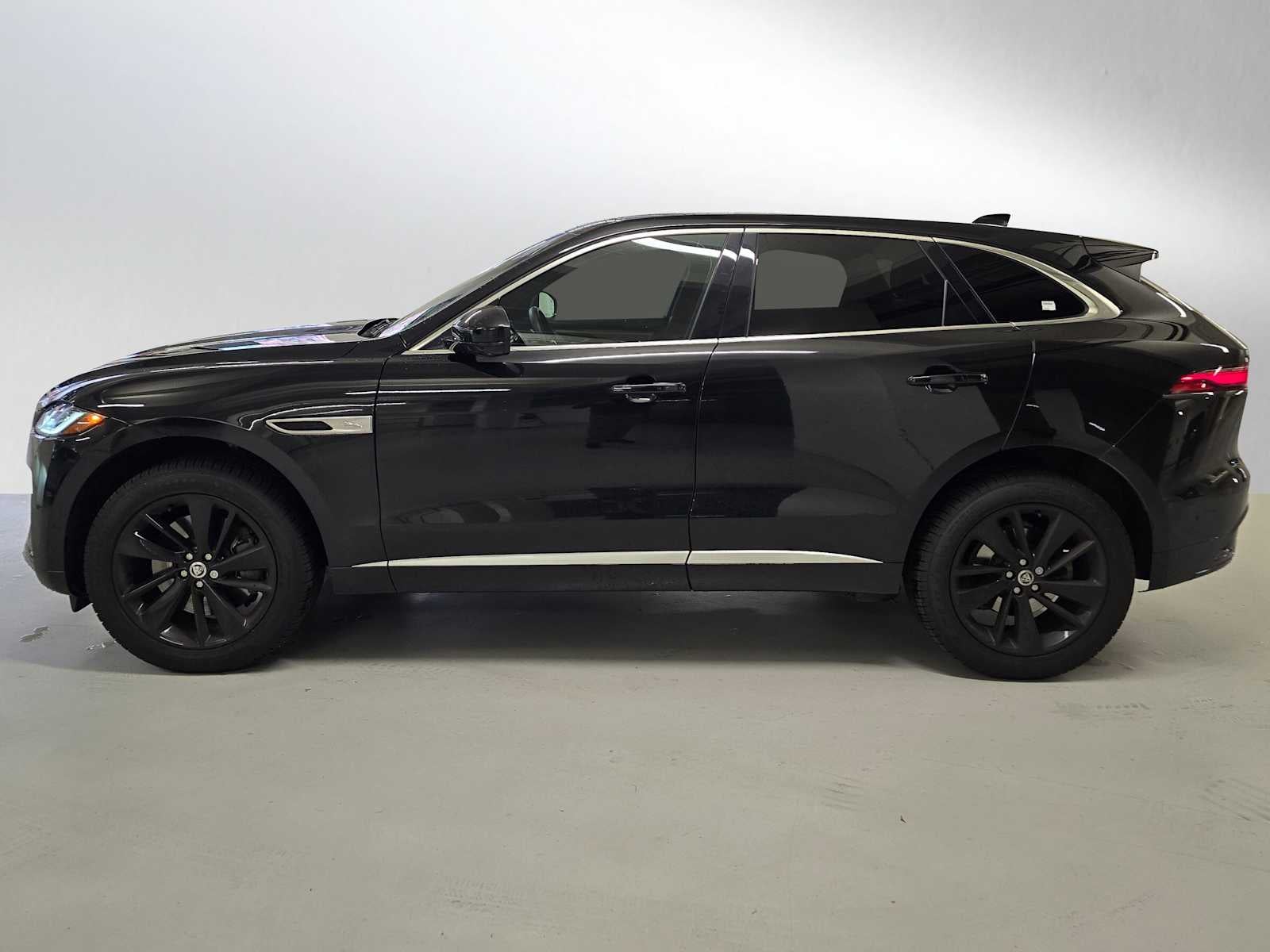 2026 Jaguar F-PACE R-Dynamic S