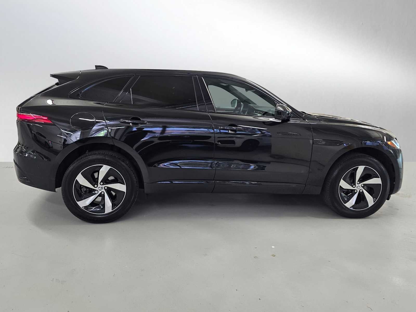 2026 Jaguar F-PACE R-Dynamic S