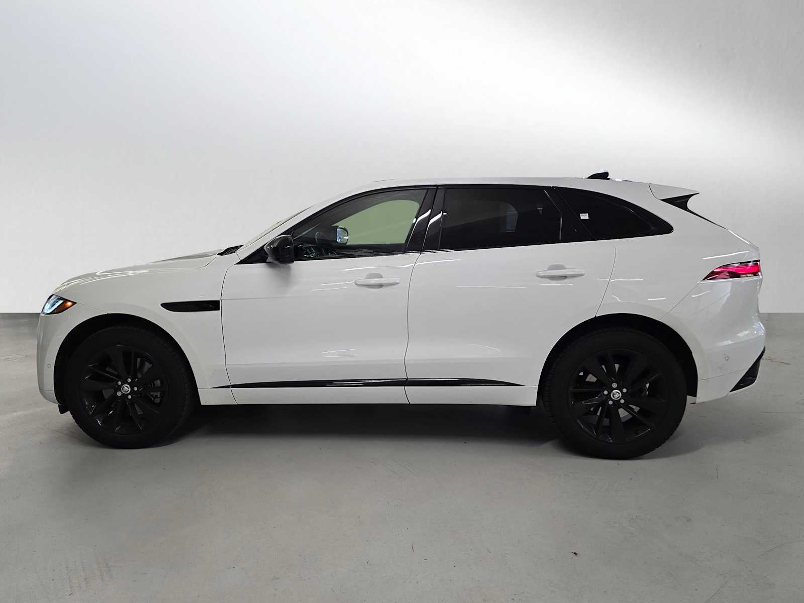 2026 Jaguar F-PACE R-Dynamic S