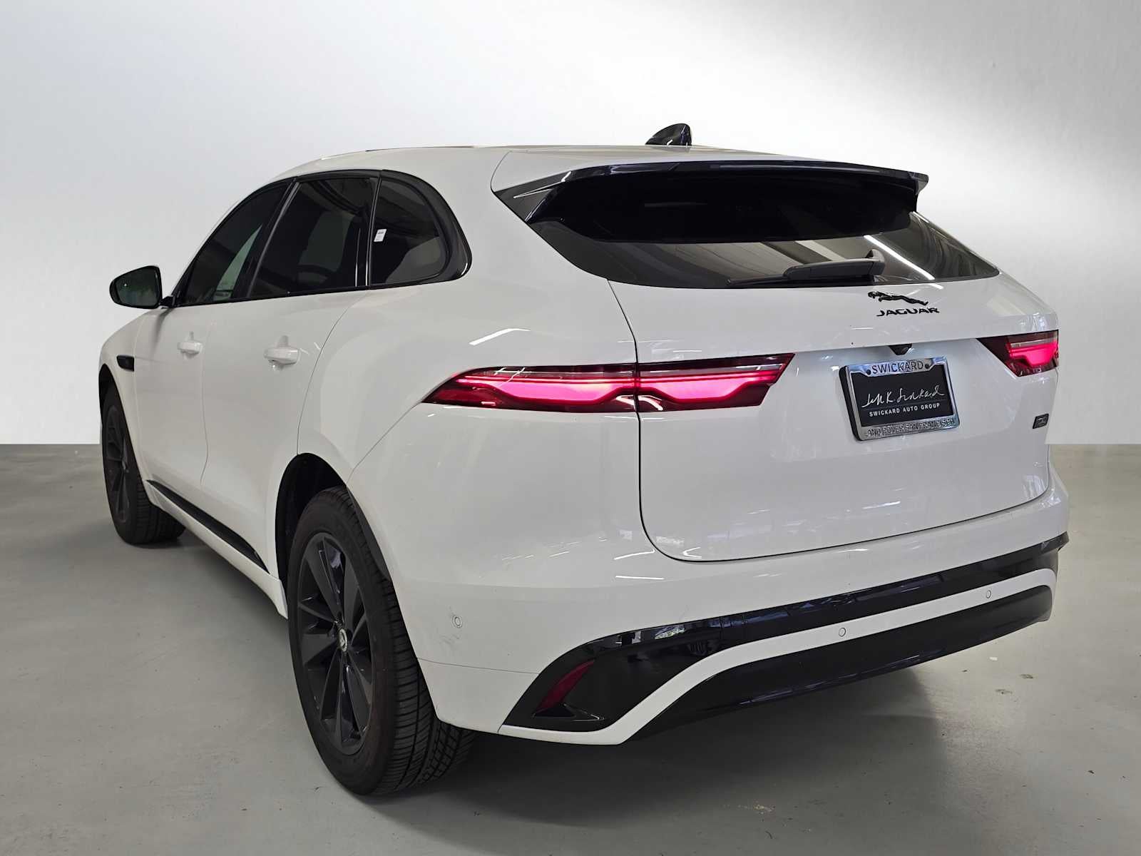 2026 Jaguar F-PACE R-Dynamic S