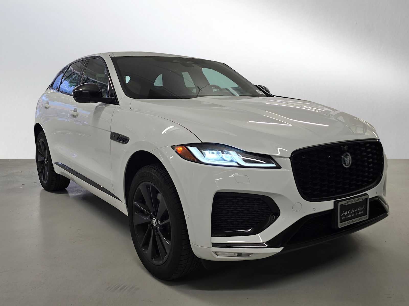 2026 Jaguar F-PACE R-Dynamic S