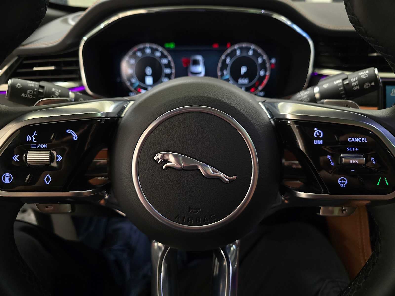 2025 Jaguar F-PACE R-Dynamic S