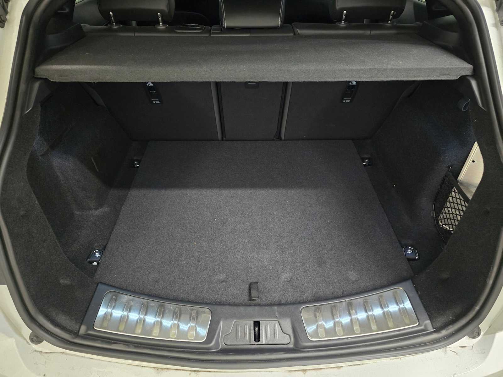 2024 Jaguar E-PACE R-Dynamic SE