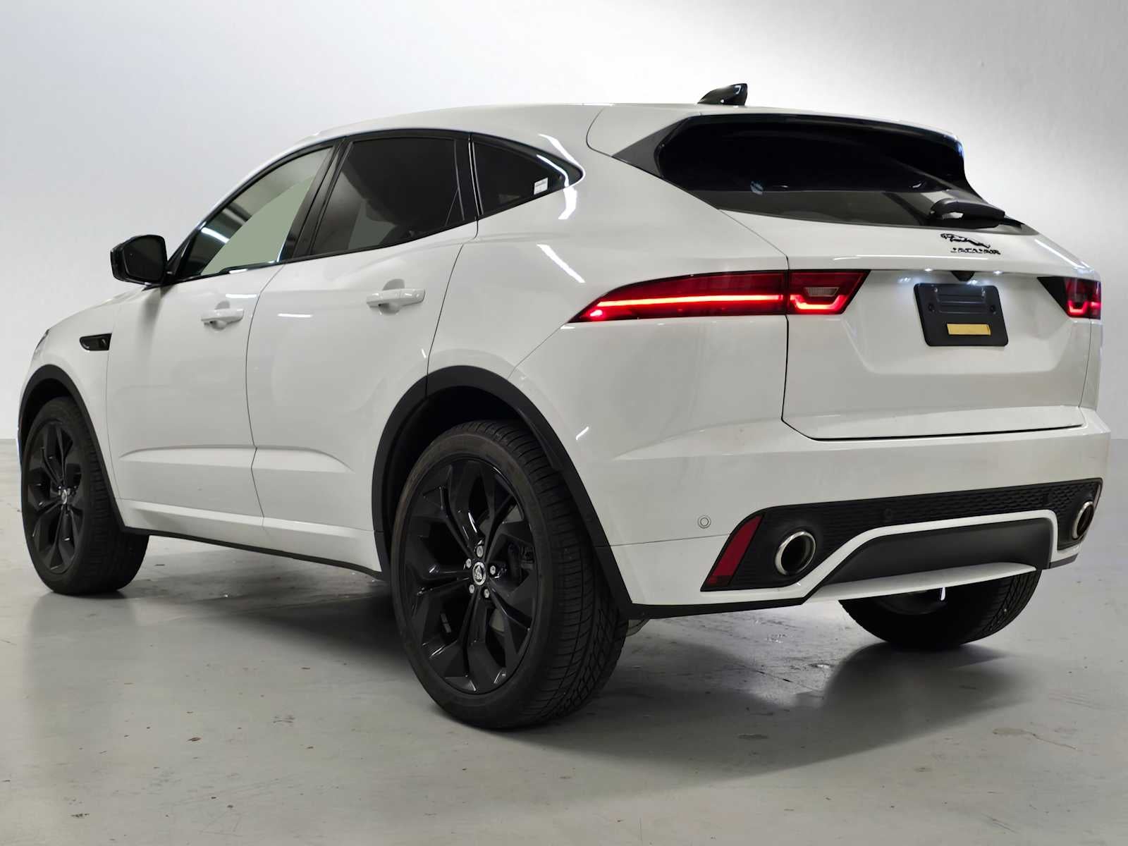 2024 Jaguar E-PACE R-Dynamic SE