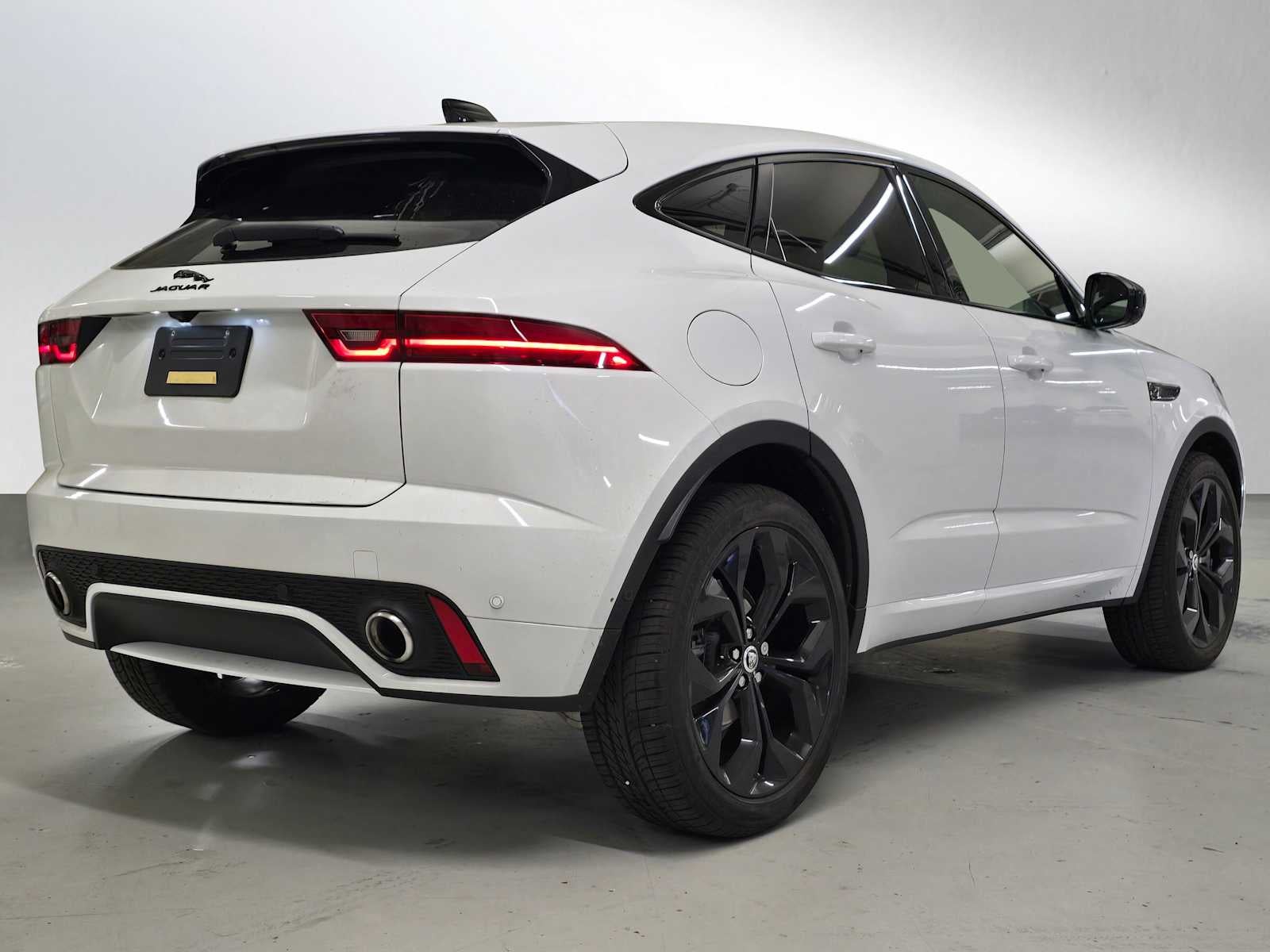 2024 Jaguar E-PACE R-Dynamic SE