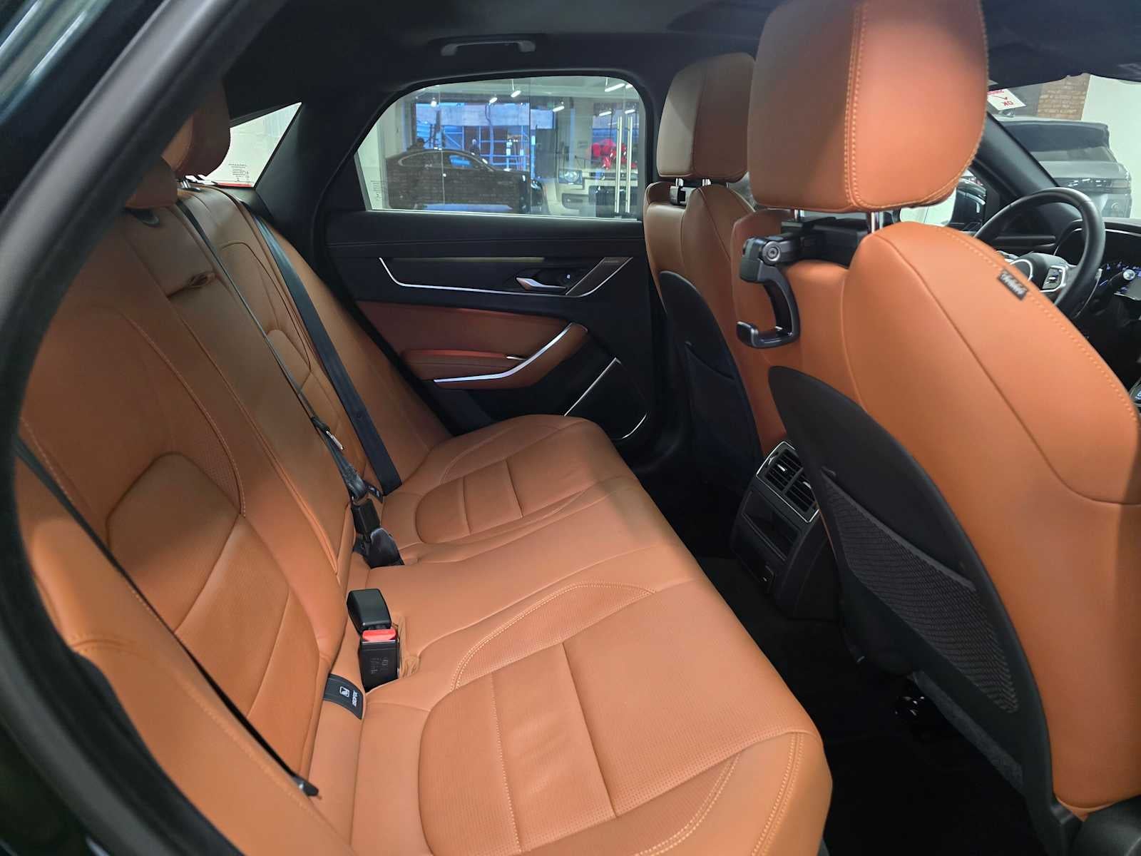 2023 Jaguar XF R-Dynamic SE