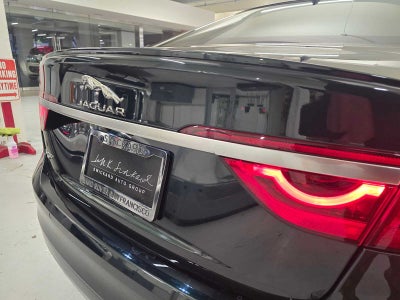 2023 Jaguar XF R-Dynamic SE