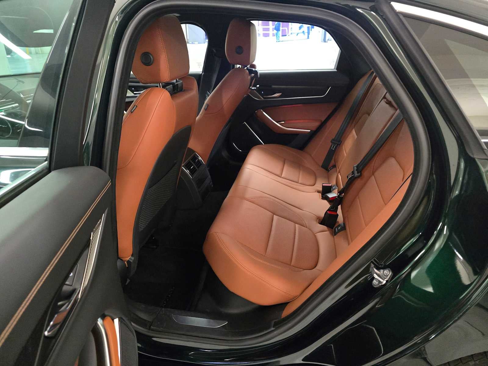 2023 Jaguar XF R-Dynamic SE