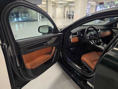 2023 Jaguar XF R-Dynamic SE