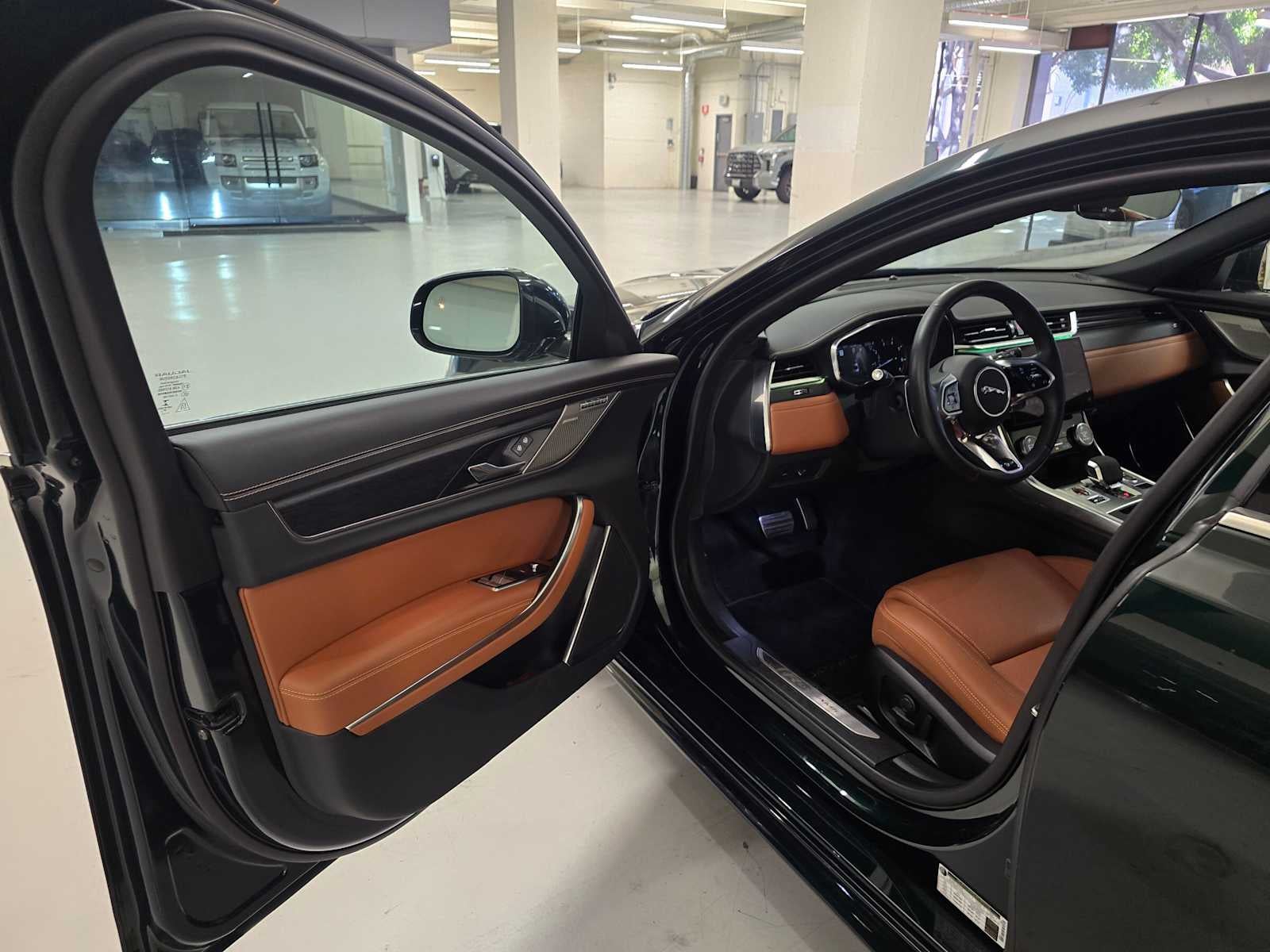 2023 Jaguar XF R-Dynamic SE