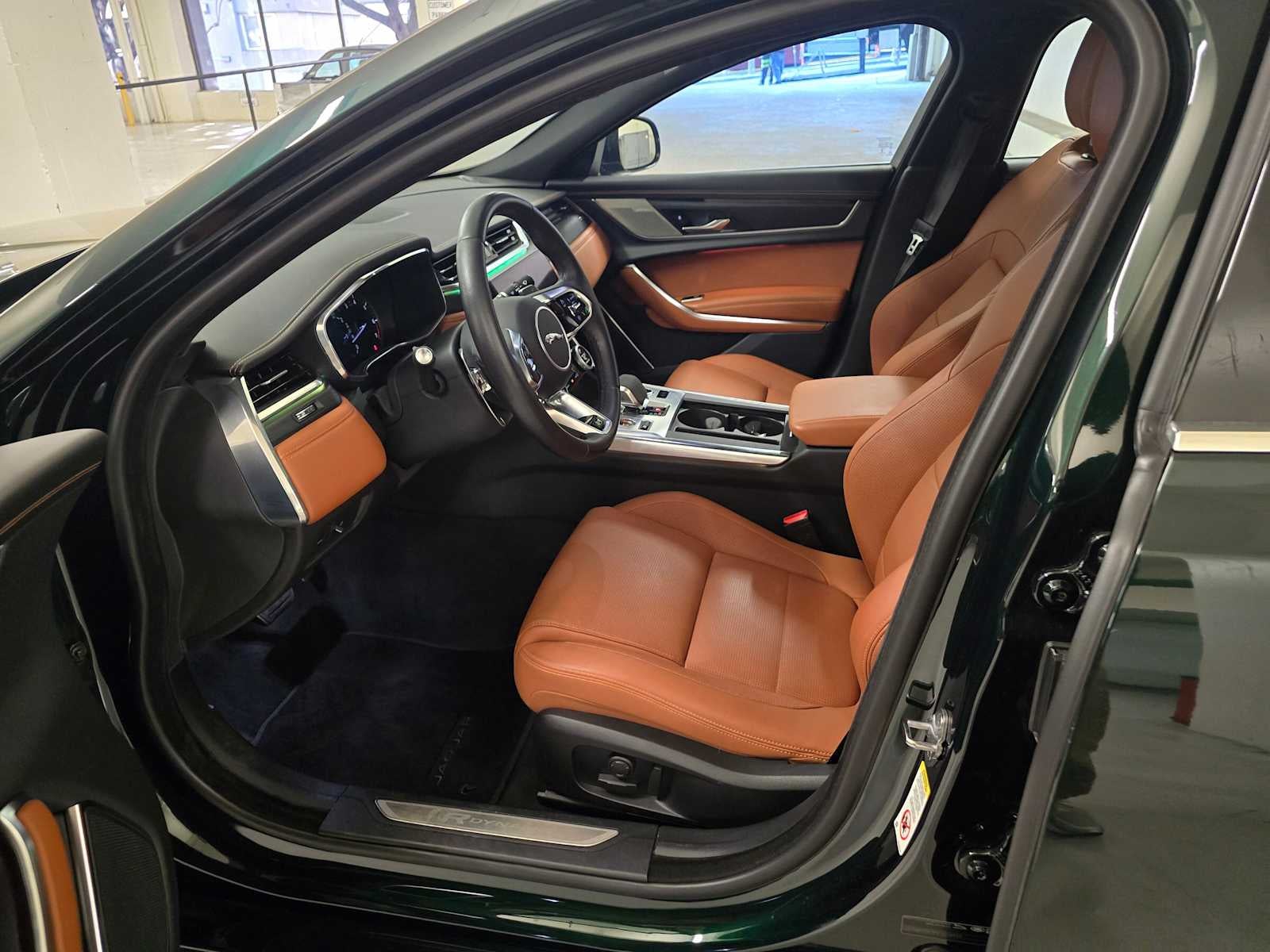 2023 Jaguar XF R-Dynamic SE