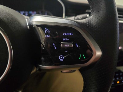 2023 Jaguar XF R-Dynamic SE