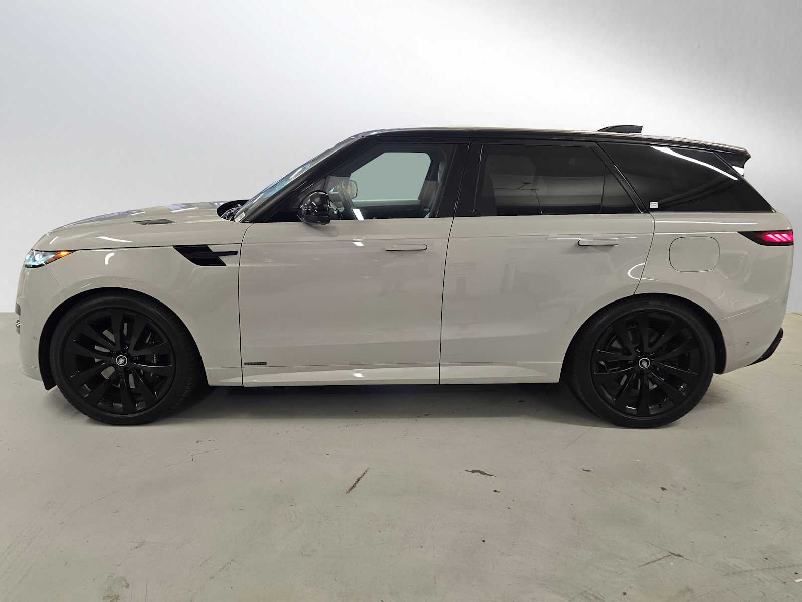 2025 Land Rover Range Rover Sport Autobiography