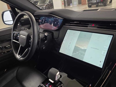 2025 Land Rover Range Rover Sport SE