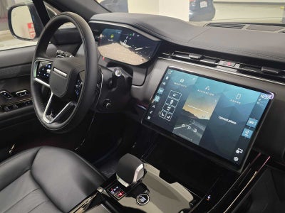 2026 Land Rover Range Rover Sport SE