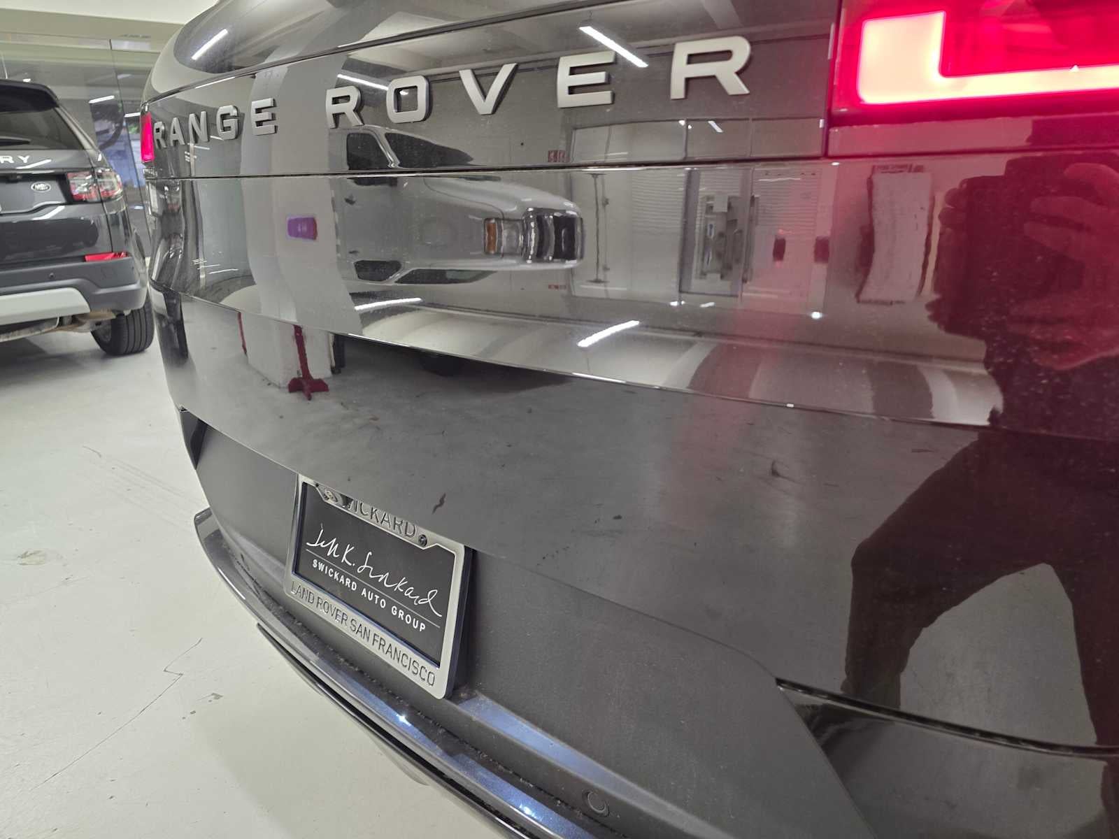 2026 Land Rover Range Rover Sport SE