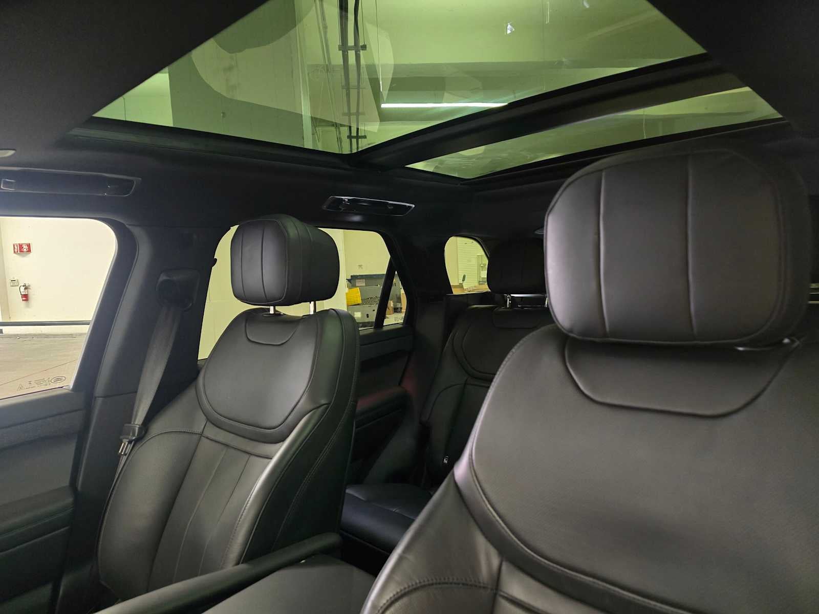 2025 Land Rover Range Rover Sport SE