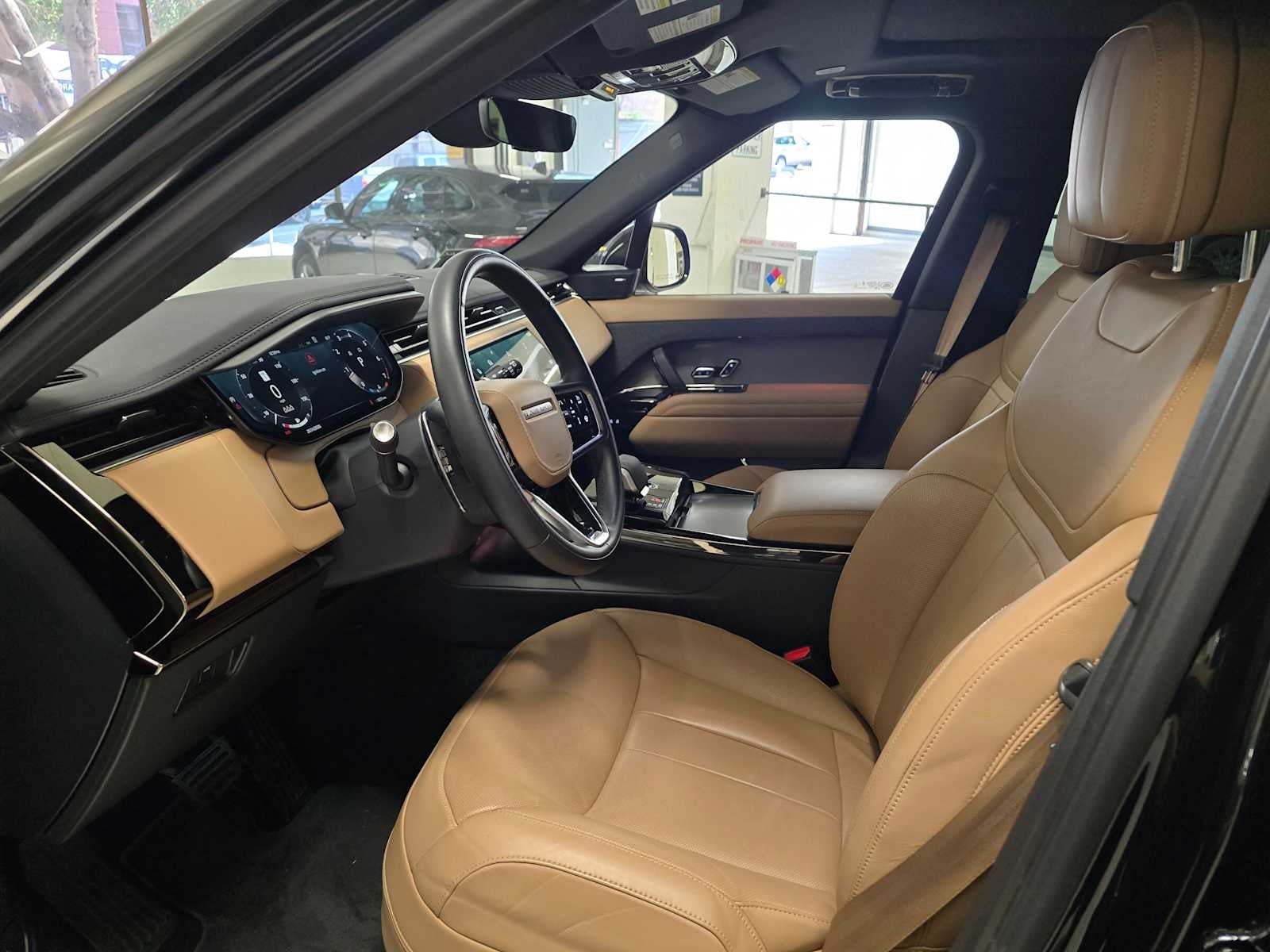 2025 Land Rover Range Rover Sport SE