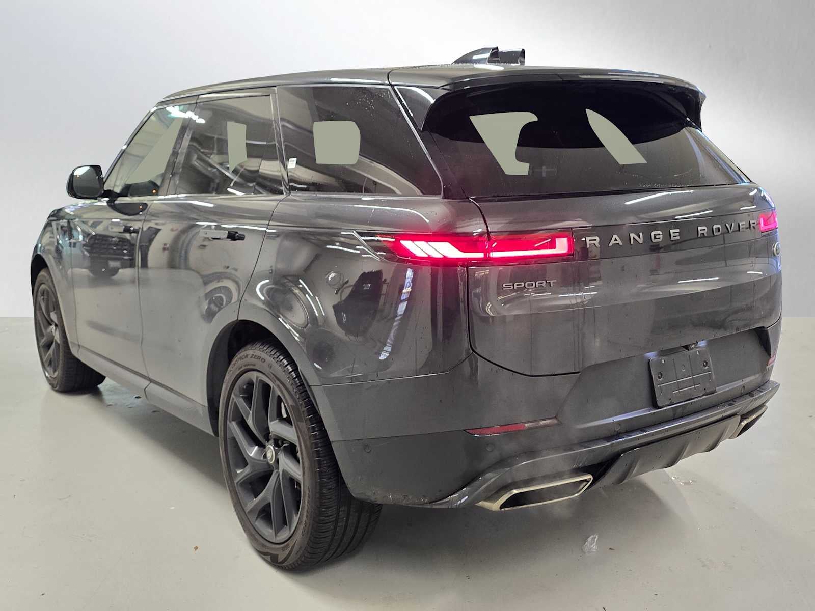 2023 Land Rover Range Rover Sport SE