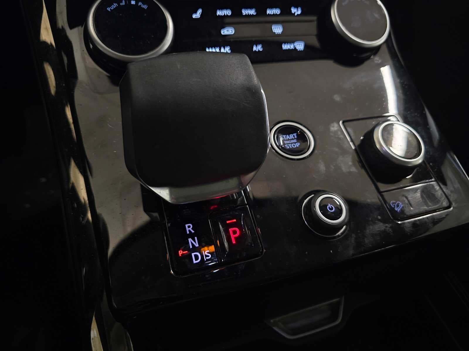 2023 Land Rover Range Rover Sport SE