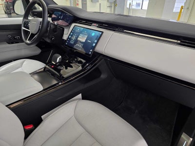 2025 Land Rover Range Rover Sport SE