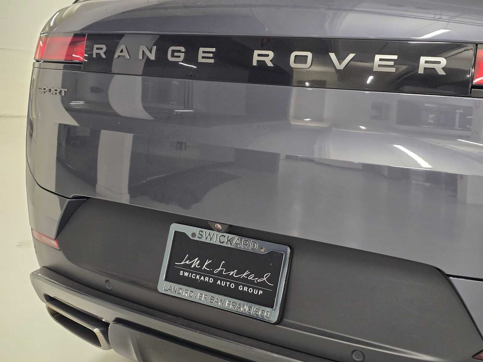 2025 Land Rover Range Rover Sport SE