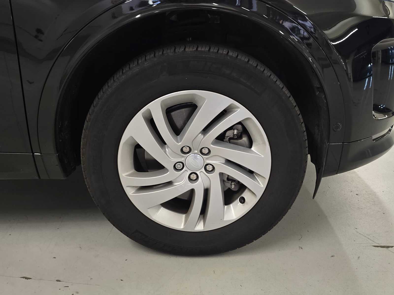 2025 Land Rover Discovery Sport S