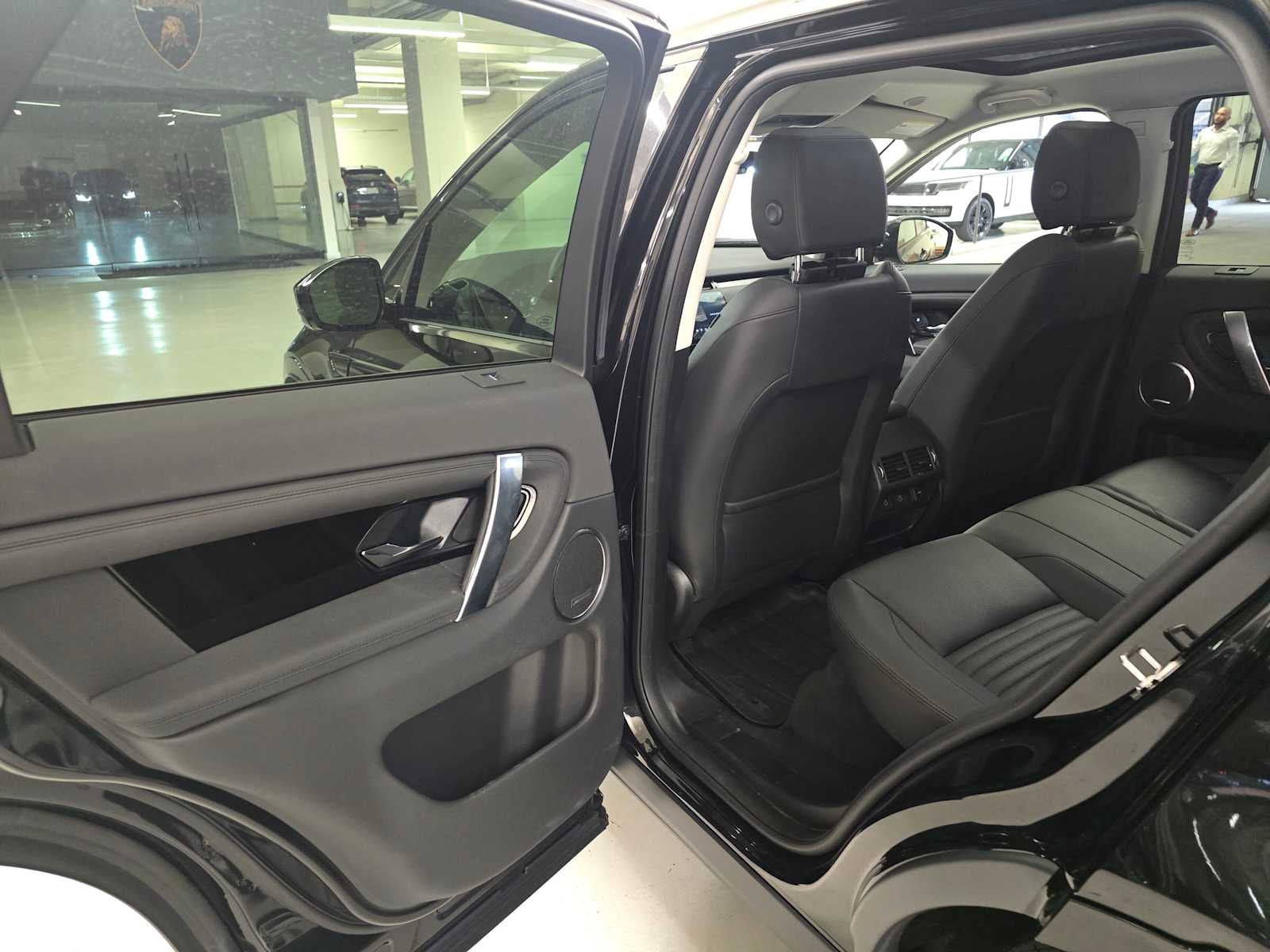 2025 Land Rover Discovery Sport S