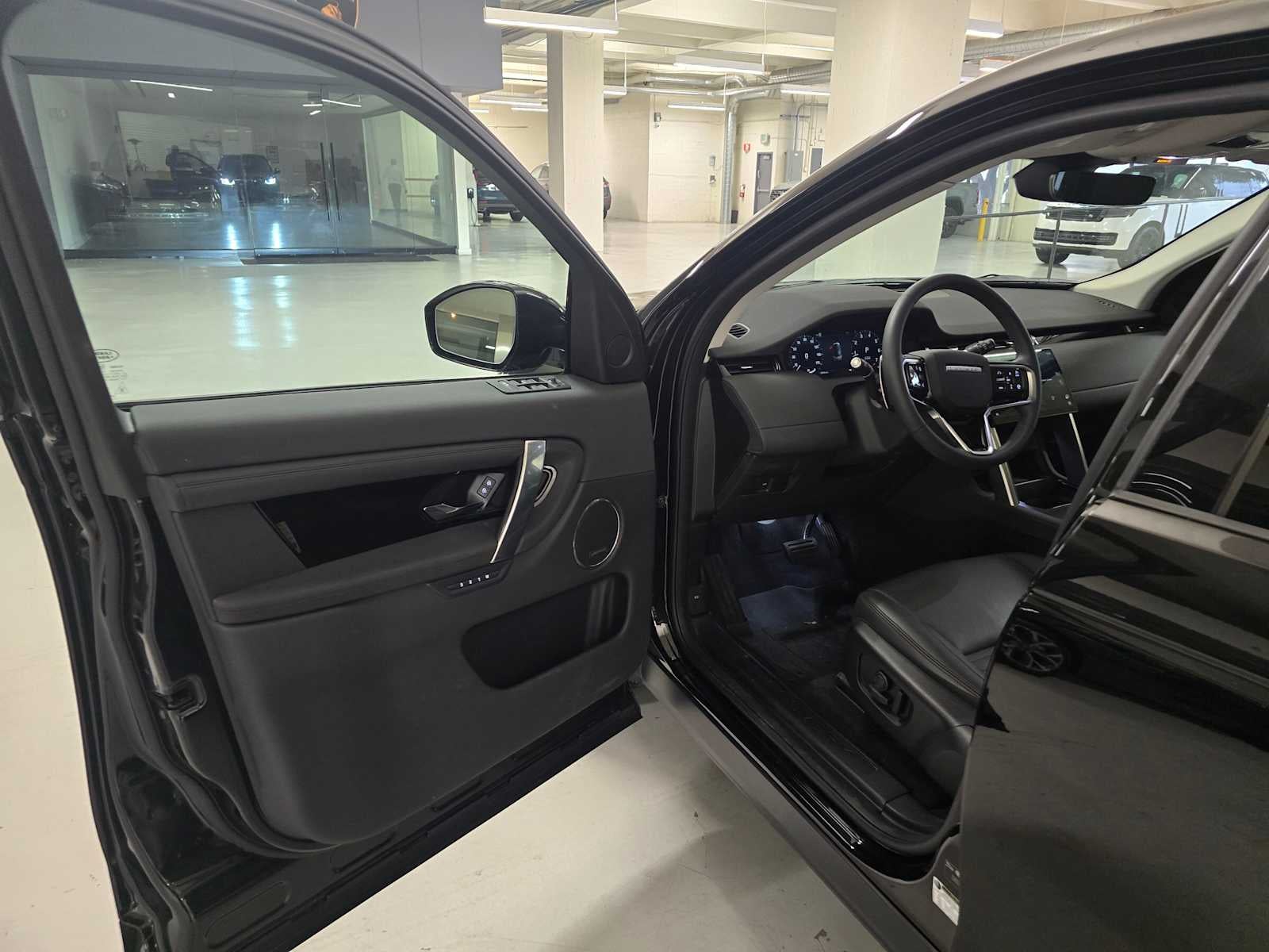 2025 Land Rover Discovery Sport S