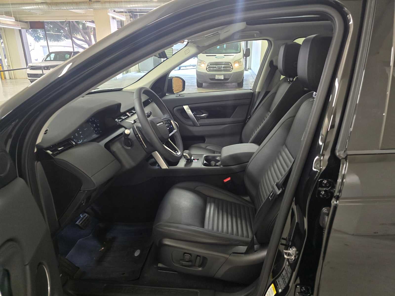 2025 Land Rover Discovery Sport S