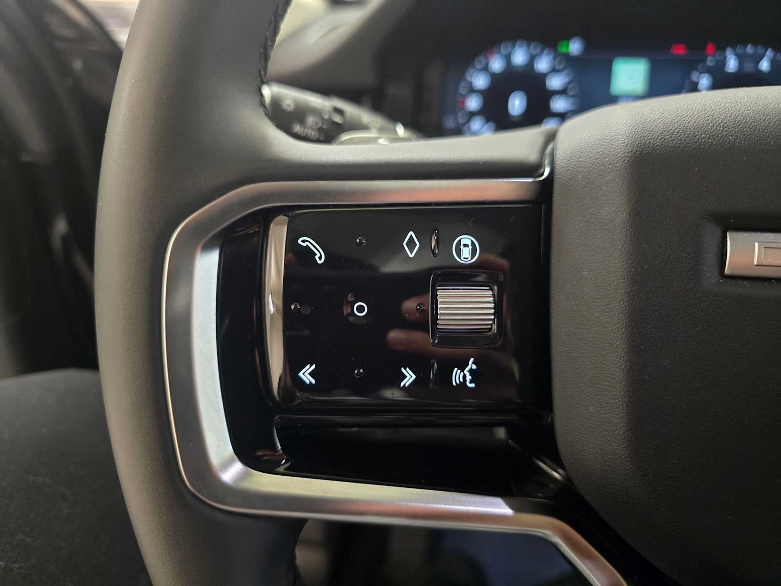 2025 Land Rover Discovery Sport S