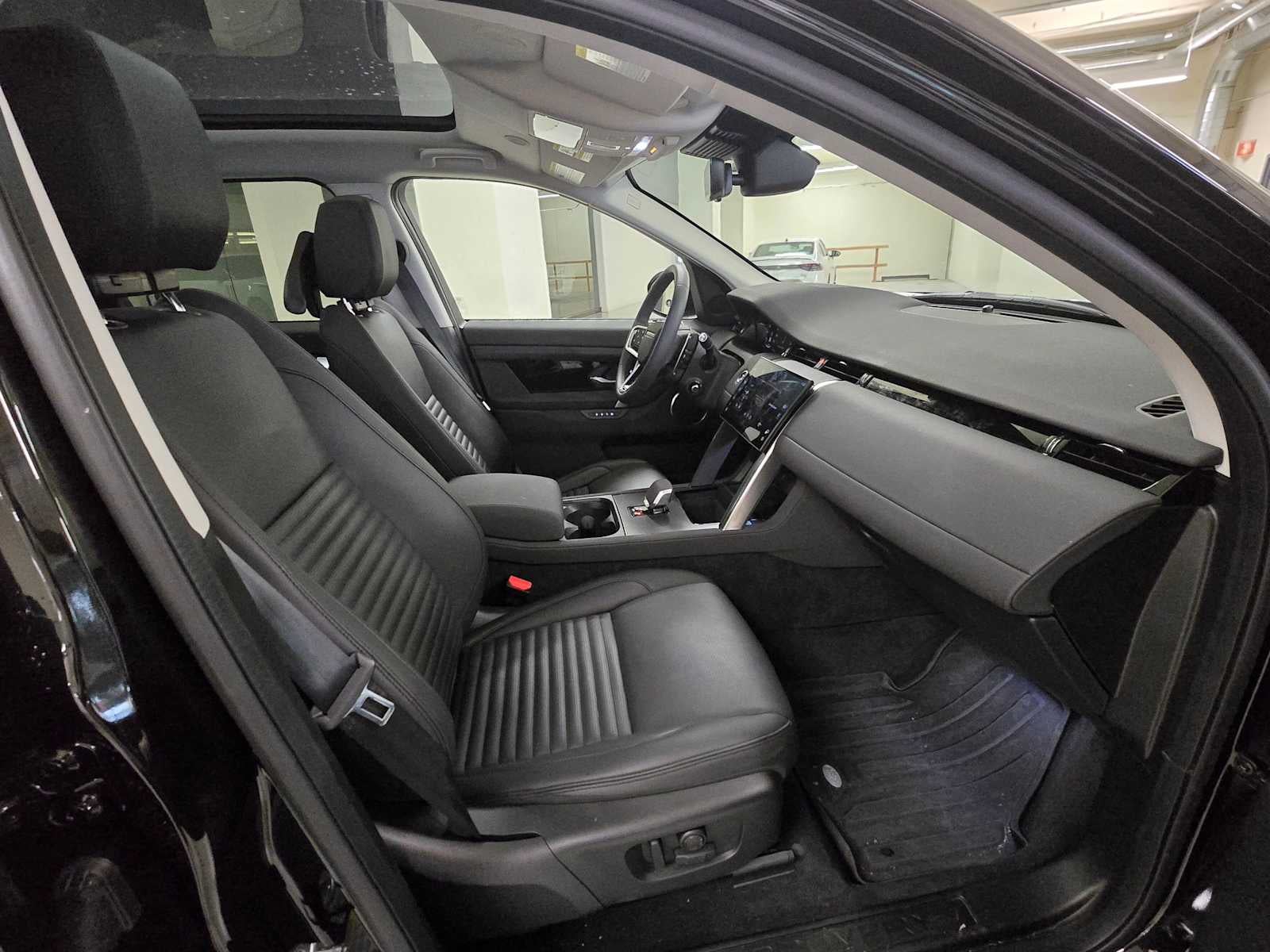 2025 Land Rover Discovery Sport S
