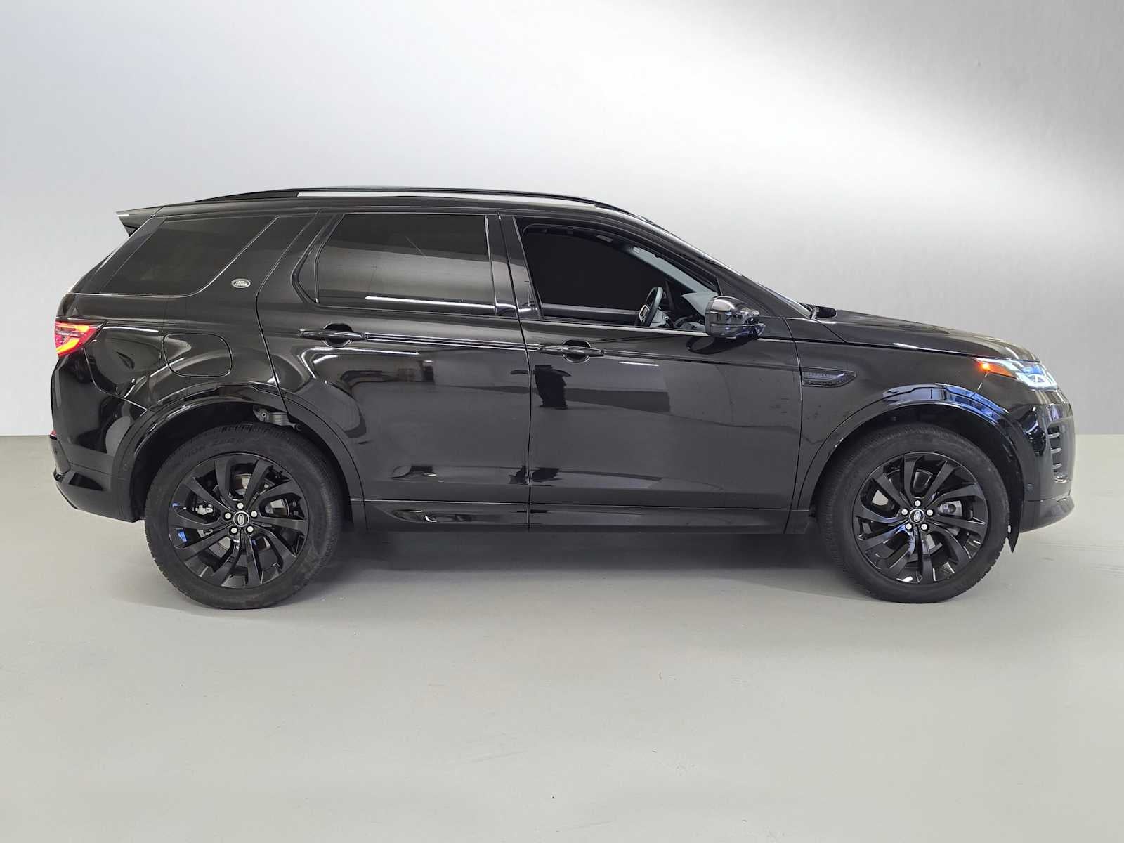 2025 Land Rover Discovery Sport Dynamic SE