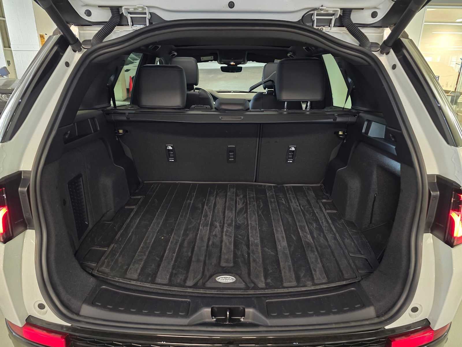 2025 Land Rover Discovery Sport Dynamic SE