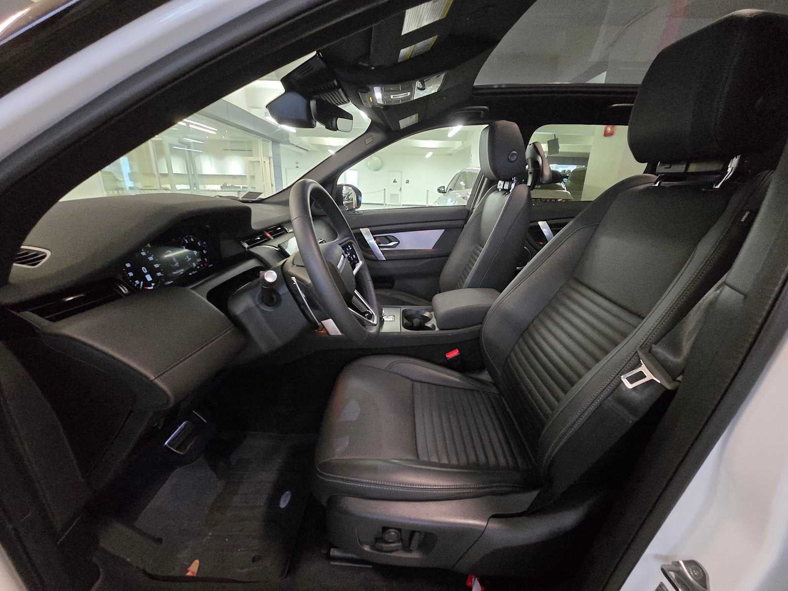2025 Land Rover Discovery Sport Dynamic SE