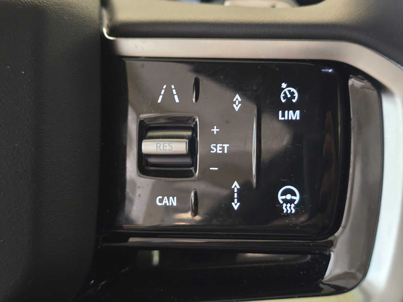 2025 Land Rover Discovery Sport Dynamic SE