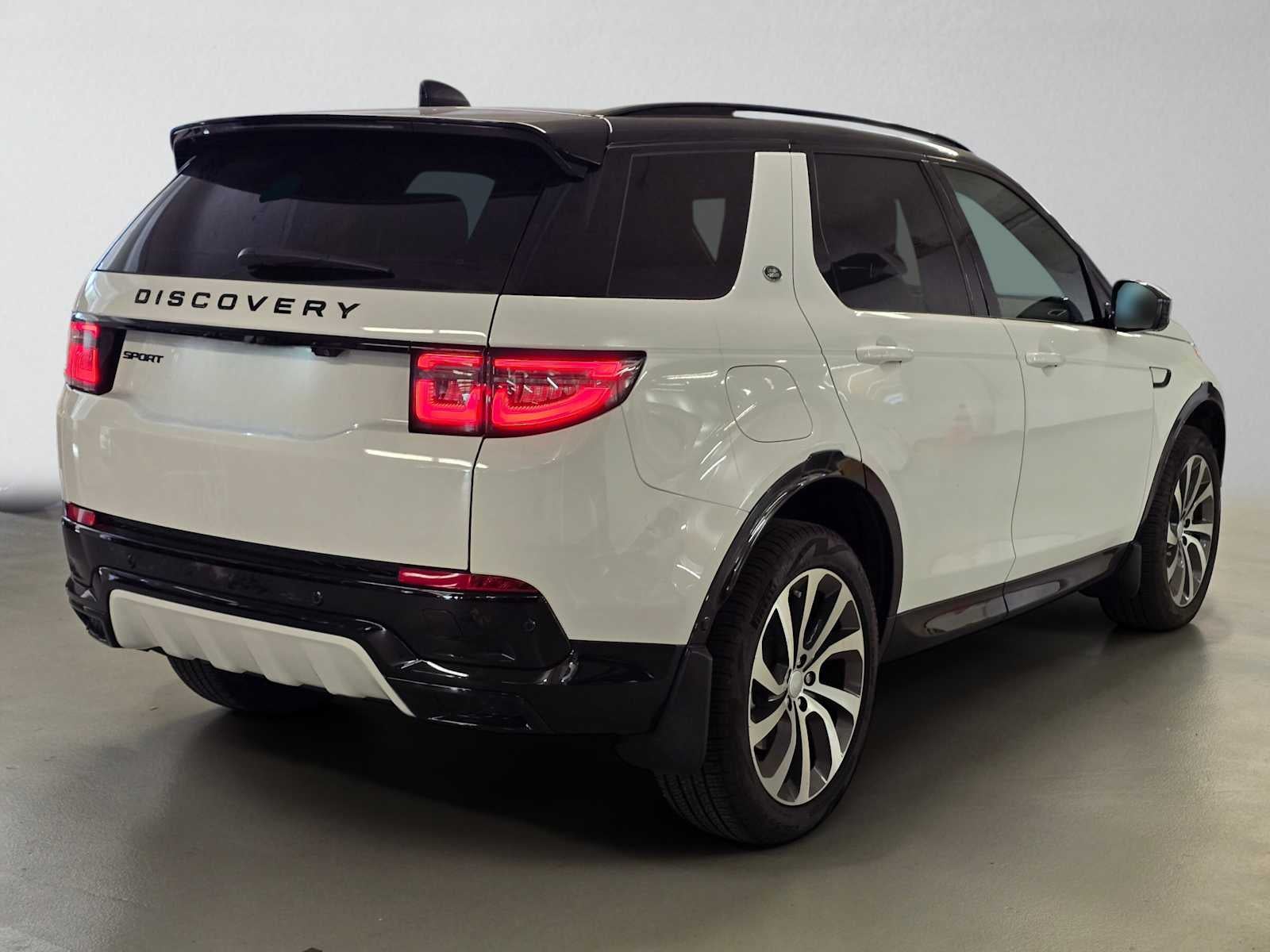 2025 Land Rover Discovery Sport Dynamic SE